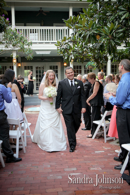 Best Courtyard Lake Lucerne - IW Phillips House Wedding Photos - Sandra Johnson (SJFoto.com)